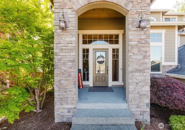Photo 4 of Single family home for sale at 2910 219th Avenue E, Lake Tapps, WA 98391 | MLS# NWM2531944 | Listing updated on 2026-09-22