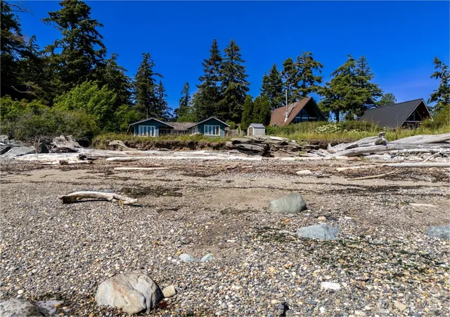 Photo 2 of Single family home for sale at 4448 S Shore Dr, Anacortes, WA 98221 | MLS# NWM2531975 | Listing updated on 2026-09-28
