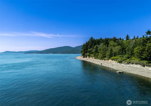Photo 3 of Single family home for sale at 4448 S Shore Dr, Anacortes, WA 98221 | MLS# NWM2531975 | Listing updated on 2026-09-28