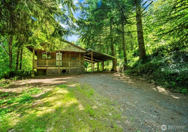 Photo 3 of Manufactured home for sale at 400 N Dubois Rd, Ariel, WA 98603 | MLS# NWM2532018 | Listing updated on 2026-09-21