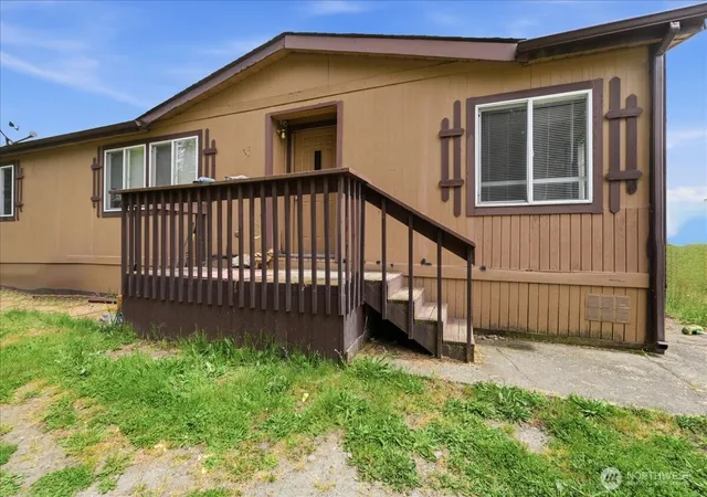 Photo 2 of Sale Pending at 22815 436th Avenue Se, Enumclaw, WA 98022 | MLS# NWM2532035 | Listing updated on 2026-09-25