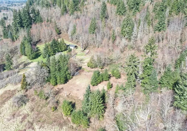 Photo 3 of Sale Pending at 352 16 Larson Rd, Silver Creek, WA 98585 | MLS# NWM2532043 | Listing updated on 2026-09-25