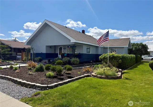 Photo 1 of Single family home for sale at 104 E 1st Avenue, Odessa, WA 99159 | MLS# NWM2532046 | Listing updated on 2026-09-21