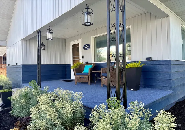Photo 2 of Single family home for sale at 104 E 1st Avenue, Odessa, WA 99159 | MLS# NWM2532046 | Listing updated on 2026-09-21