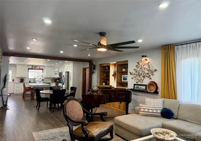 Photo 3 of Single family home for sale at 104 E 1st Avenue, Odessa, WA 99159 | MLS# NWM2532046 | Listing updated on 2026-09-21
