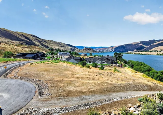 Photo 4 of Land for sale at 44 Shore Dr, East Wenatchee, WA 98802 | MLS# NWM2532076 | Listing updated on 2026-09-21