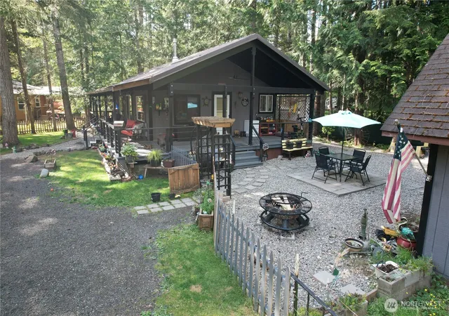 Photo 3 of Single family home for sale at 60 N Carp Pl, Hoodsport, WA 98548 | MLS# NWM2532093 | Listing updated on 2026-09-21