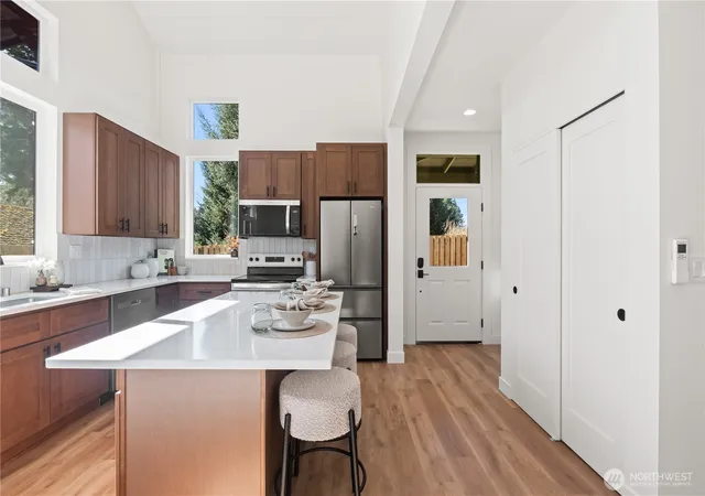 Photo 4 of Condo for sale at 2905 Cedarwood Ave, Bellingham, WA 98225 | MLS# NWM2532108 | Listing updated on 2026-09-26