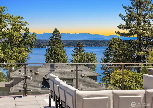 Photo 2 of Single family home for sale at 1810 Madrona Dr, Seattle, WA 98122 | MLS# NWM2532129 | Listing updated on 2026-09-26
