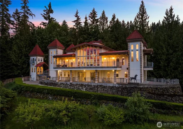 Photo 2 of Single family home for sale at 5454 194th Avenue Se, Issaquah, WA 98027 | MLS# NWM2532178 | Listing updated on 2026-10-01