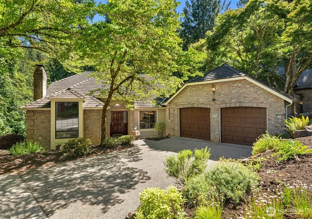 Photo 1 of Single family home for sale at 2815 Nw Pine Cone Dr, Issaquah, WA 98027 | MLS# NWM2532186 | Listing updated on 2026-10-01