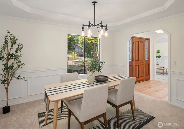 Photo 4 of Single family home for sale at 2815 NW Pine Cone Dr, Issaquah, WA 98027 | MLS# NWM2532186 | Listing updated on 2026-10-01