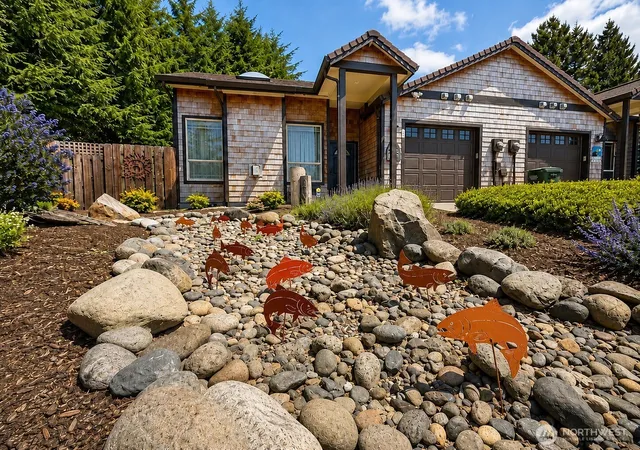 Photo 3 of Single family home for sale at 130 Nw 28th Street, Long Beach, WA 98631 | MLS# NWM2532225 | Listing updated on 2026-09-21