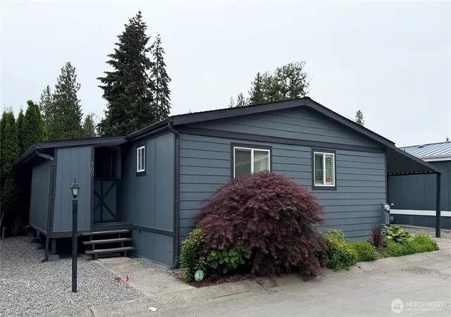 Photo 1 of Manufactured home for sale at 607 37th Street Se #105, Auburn, WA 98002 | MLS# NWM2532226 | Listing updated on 2026-09-21