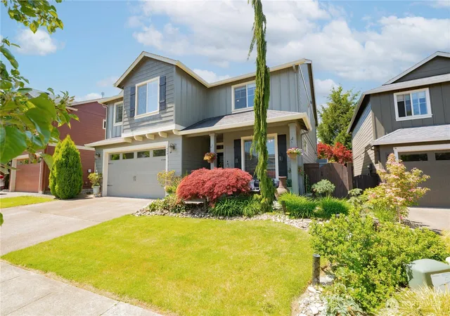 Photo 2 of Single family home for sale at 409 N 43rd Court, Ridgefield, WA 98642 | MLS# NWM2532324 | Listing updated on 2026-09-21