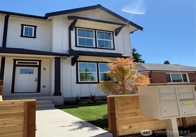 Photo 2 of Single family home for sale at 3557 S Monroe St #B, Tacoma, WA 98409 | MLS# NWM2532325 | Listing updated on 2026-10-01