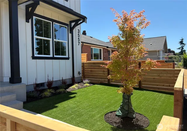 Photo 3 of Single family home for sale at 3557 S Monroe St #B, Tacoma, WA 98409 | MLS# NWM2532325 | Listing updated on 2026-10-01