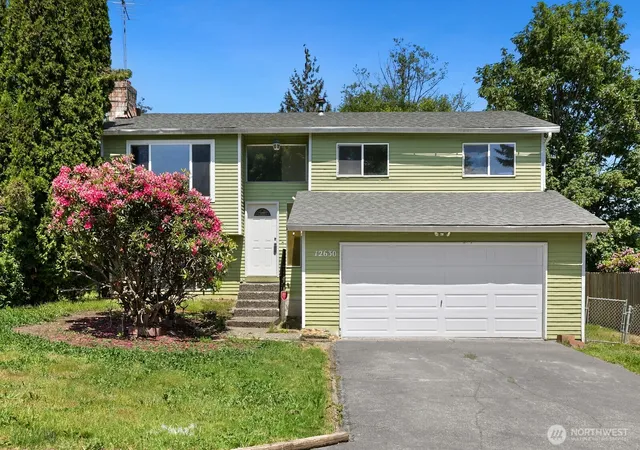 Photo 2 of Single family home for sale at 12630 Se 215th Street, Kent, WA 98031 | MLS# NWM2532337 | Listing updated on 2026-09-21