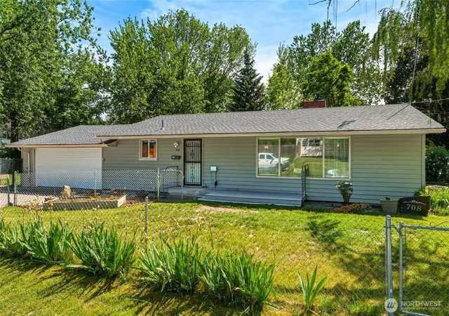 Photo 1 of Contingent at 708 Alvarado Ter, Walla Walla, WA 99362 | MLS# NWM2532458 | Listing updated on 2026-09-21