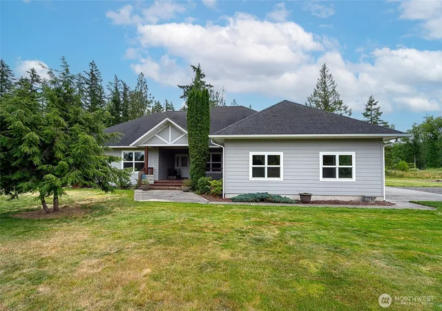 Photo 3 of Single family home for sale at 298 Toledo Salmon Crk Rd, Toledo, WA 98591 | MLS# NWM2532510 | Listing updated on 2026-09-21