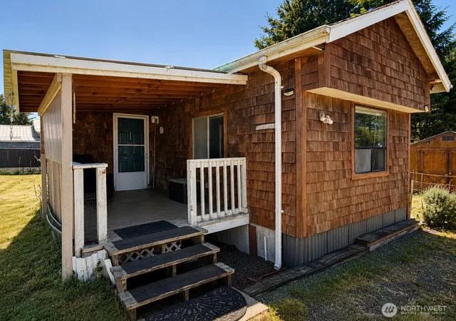 Photo 3 of Manufactured home for sale at 25007 Ash Pl, Ocean Park, WA 98640 | MLS# NWM2532512 | Listing updated on 2026-09-21