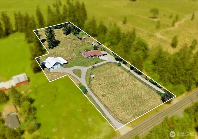 Photo 3 of Sale Pending at 234 Avery Rd W, Winlock, WA 98596 | MLS# NWM2532524 | Listing updated on 2026-09-25