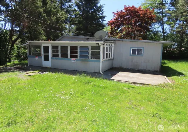 Photo 2 of Single family home for sale at 1047 Pine St, Grayland, WA 98547 | MLS# NWM2532614 | Listing updated on 2026-09-21