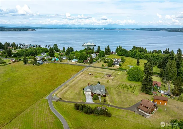 Photo 1 of Single family home for sale at 4764 Black Walnut Ter, Clinton, WA 98236 | MLS# NWM2532619 | Listing updated on 2026-09-22