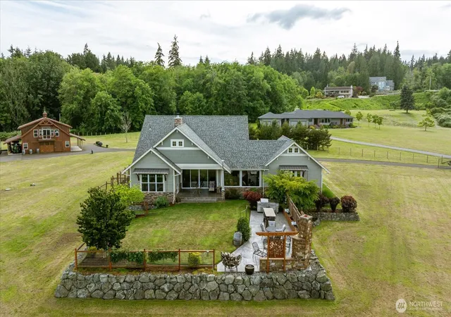 Photo 3 of Single family home for sale at 4764 Black Walnut Ter, Clinton, WA 98236 | MLS# NWM2532619 | Listing updated on 2026-09-22