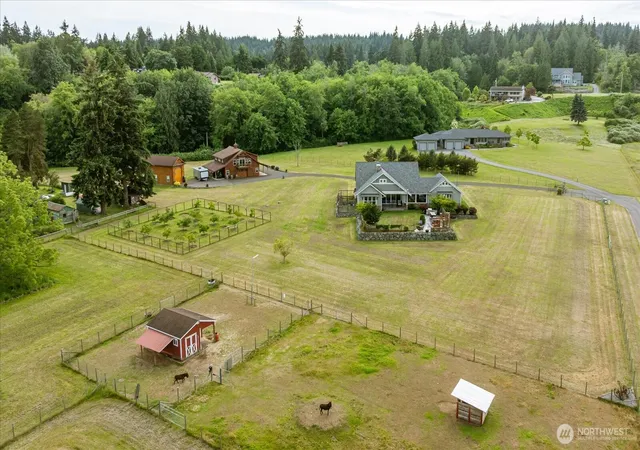 Photo 4 of Single family home for sale at 4764 Black Walnut Ter, Clinton, WA 98236 | MLS# NWM2532619 | Listing updated on 2026-09-22