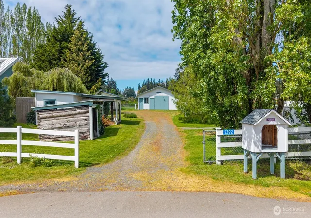Photo 3 of Single family home for sale at 5392 Shore Meadow Rd, Freeland, WA 98249 | MLS# NWM2532624 | Listing updated on 2026-10-01