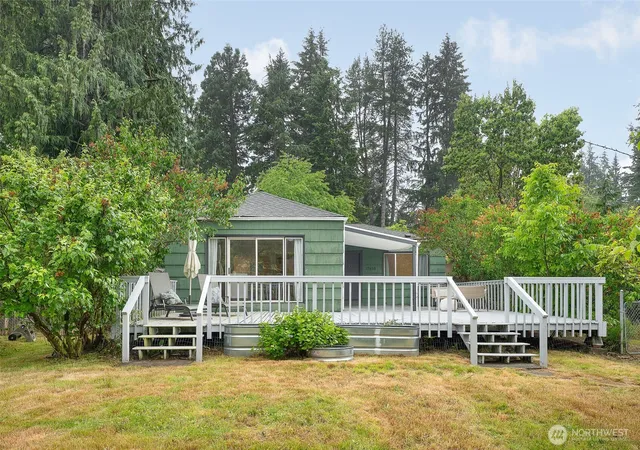 Photo 1 of Single family home for sale at 17633 10th Avenue Ne, Shoreline, WA 98155 | MLS# NWM2532625 | Listing updated on 2026-09-21