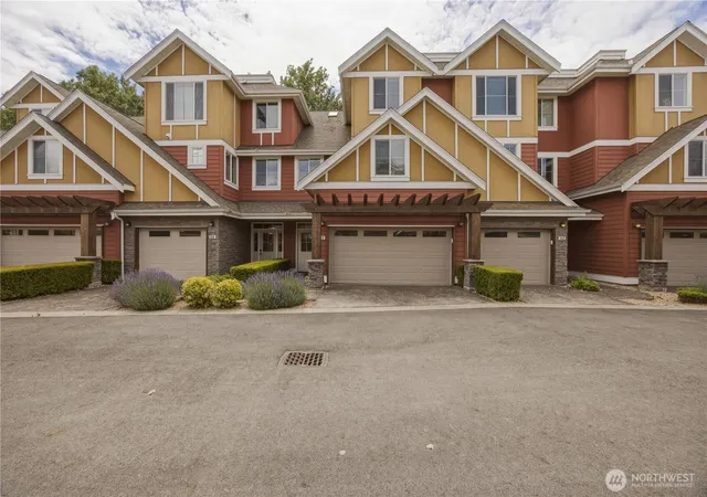 Photo 1 of Townhouse for sale at 30 Sandalia Ct #30, Oroville, WA 98844 | MLS# NWM2532633 | Listing updated on 2026-09-21