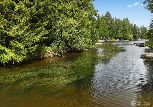 Photo 3 of Single family home for sale at 110 E Shannon Pl, Shelton, WA 98584 | MLS# NWM2532651 | Listing updated on 2026-09-30