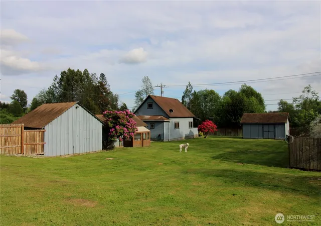 Photo 2 of Single family home for sale at 5417 Grandview Rd, Arlington, WA 98223 | MLS# NWM2532660 | Listing updated on 2026-09-26
