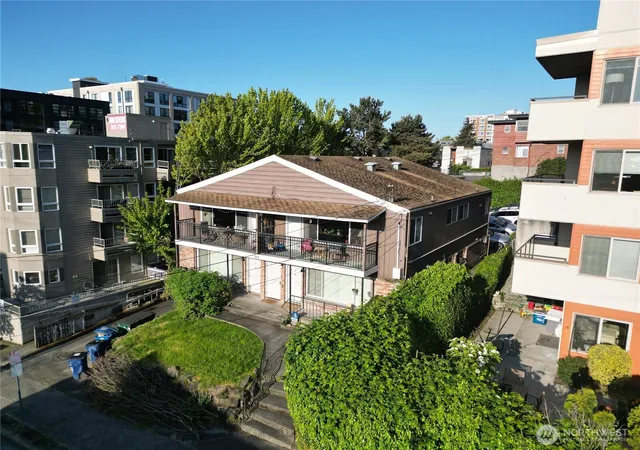Photo 3 of Sale Pending at 717 3rd Avenue N, Seattle, WA 98109 | MLS# NWM2532678 | Listing updated on 2026-09-25