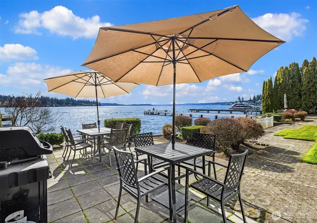 Photo 2 of Condo for sale at 9039 Ne Juanita Dr #304, Kirkland, WA 98034 | MLS# NWM2532701 | Listing updated on 2026-09-21