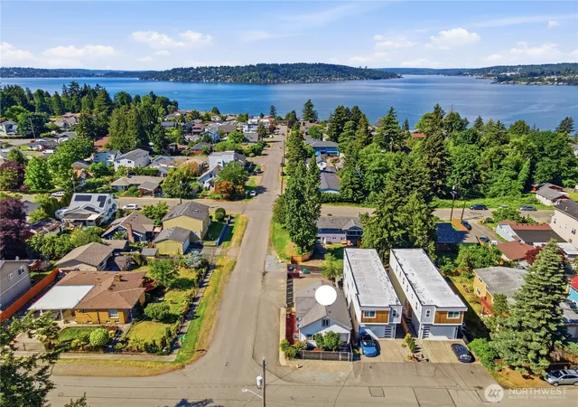 Photo 4 of Single family home for sale at 11546 85th Avenue S, Seattle, WA 98178 | MLS# NWM2532721 | Listing updated on 2026-09-29