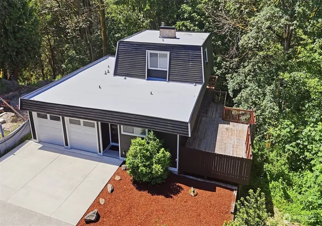Photo 2 of Single family home for sale at 30811 26th Avenue Sw, Federal Way, WA 98023 | MLS# NWM2532862 | Listing updated on 2026-09-21
