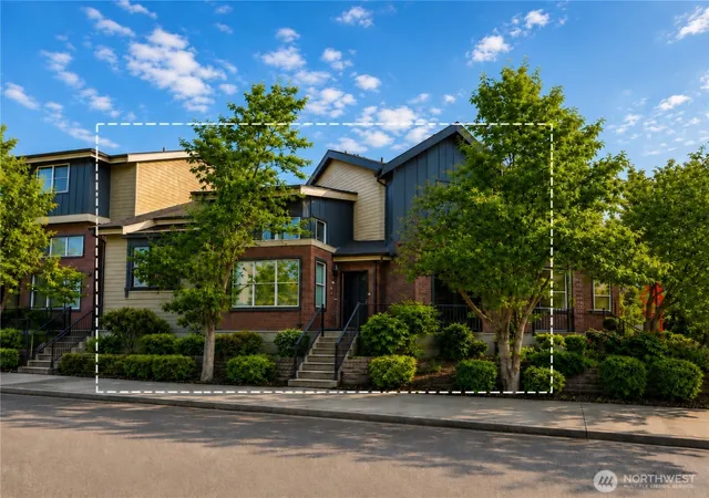 Townhouse for sale at 4818 Pointes Dr, Mukilteo, WA 98275 | MLS# NWM2532976