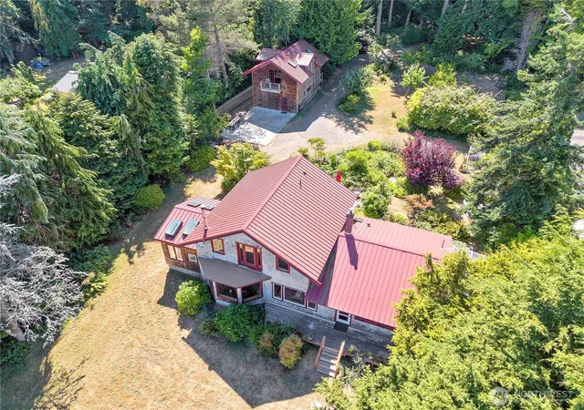 Photo 2 of Sale Pending at 372 Schwartz Rd, Nordland, WA 98358 | MLS# NWM2533006 | Listing updated on 2026-09-25