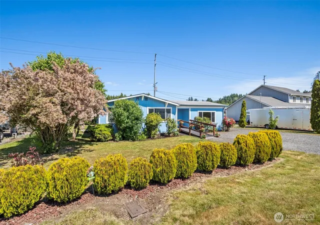 Photo 3 of Single family home for sale at 466 Garfield Ave E, Tenino, WA 98589 | MLS# NWM2533009 | Listing updated on 2026-09-21