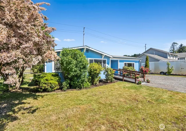 Photo 4 of Single family home for sale at 466 Garfield Ave E, Tenino, WA 98589 | MLS# NWM2533009 | Listing updated on 2026-09-21