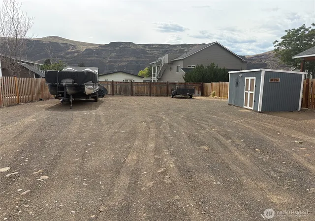 Photo 3 of Land for sale at 826 SW Chukar Pl, Quincy, WA 98848 | MLS# NWM2533026 | Listing updated on 2026-09-21