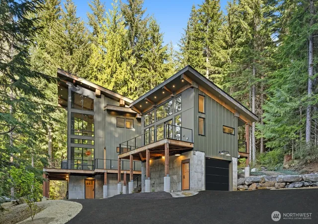Photo 1 of Single family home for sale at 2982 Kachess Lake Rd, Easton, WA 98925 | MLS# NWM2533037 | Listing updated on 2026-09-21