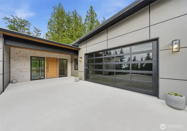 Photo 4 of Single family home for sale at 24068 Nookachamp Hills Dr, Mount Vernon, WA 98274 | MLS# NWM2533074 | Listing updated on 2026-09-21