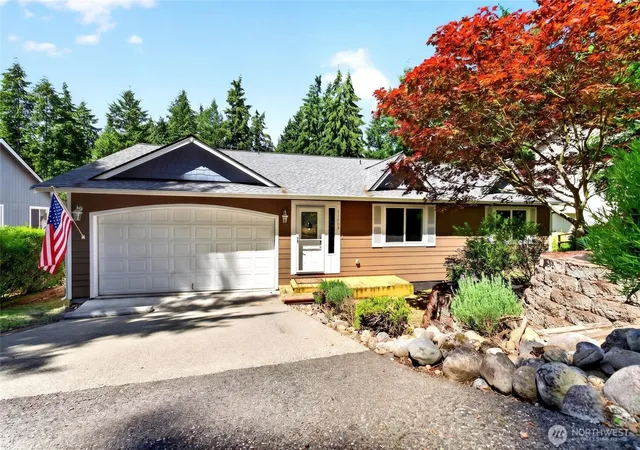 Photo 1 of Single family home for sale at 17939 Upland Dr Se, Yelm, WA 98597 | MLS# NWM2533111 | Listing updated on 2026-10-19