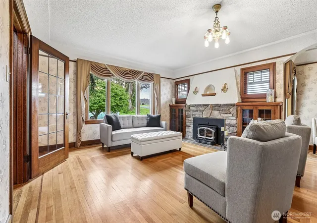 Photo 3 of Sale Pending at 2542 S Cushman Ave, Tacoma, WA 98405 | MLS# NWM2533190 | Listing updated on 2026-09-27