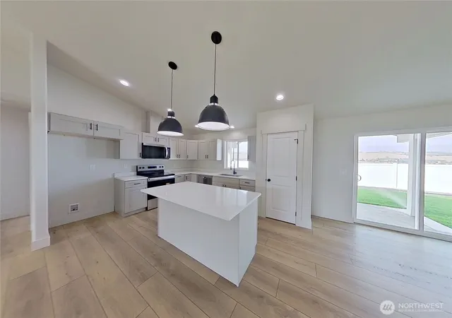 Photo 4 of Sale Pending at 177 Country Cottage Ln, Malaga, WA 98828 | MLS# NWM2533220 | Listing updated on 2026-09-25