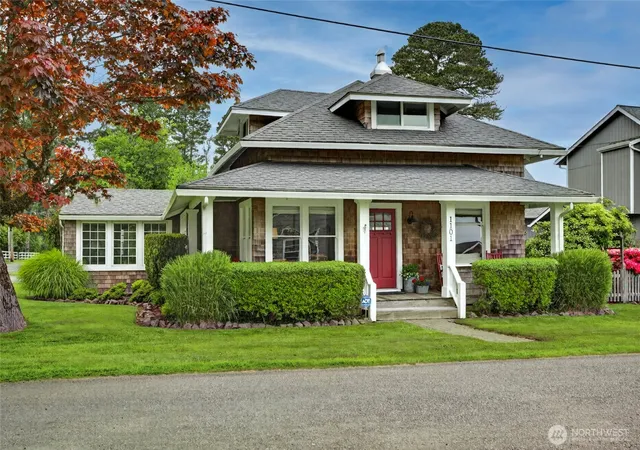 Photo 1 of Single family home for sale at 1101 35th Street, Seaview, WA 98644 | MLS# NWM2533261 | Listing updated on 2026-09-21